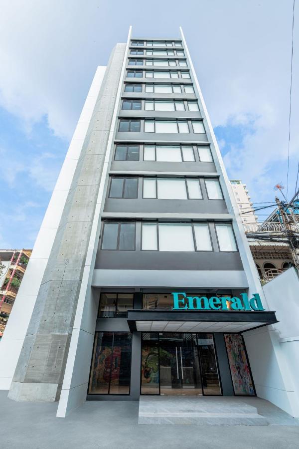 Emerald Hotel Residence Phnom Penh Extérieur photo